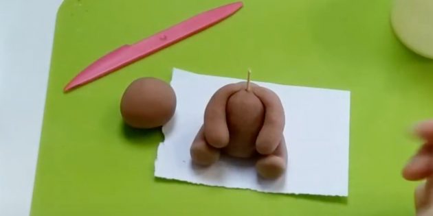 Ведмедик із солоного тіста