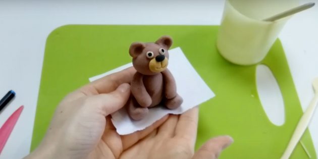 Ведмедик із солоного тіста