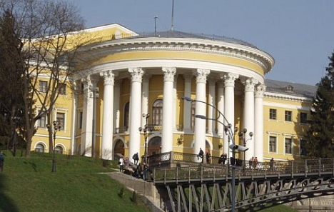 Жовтневий